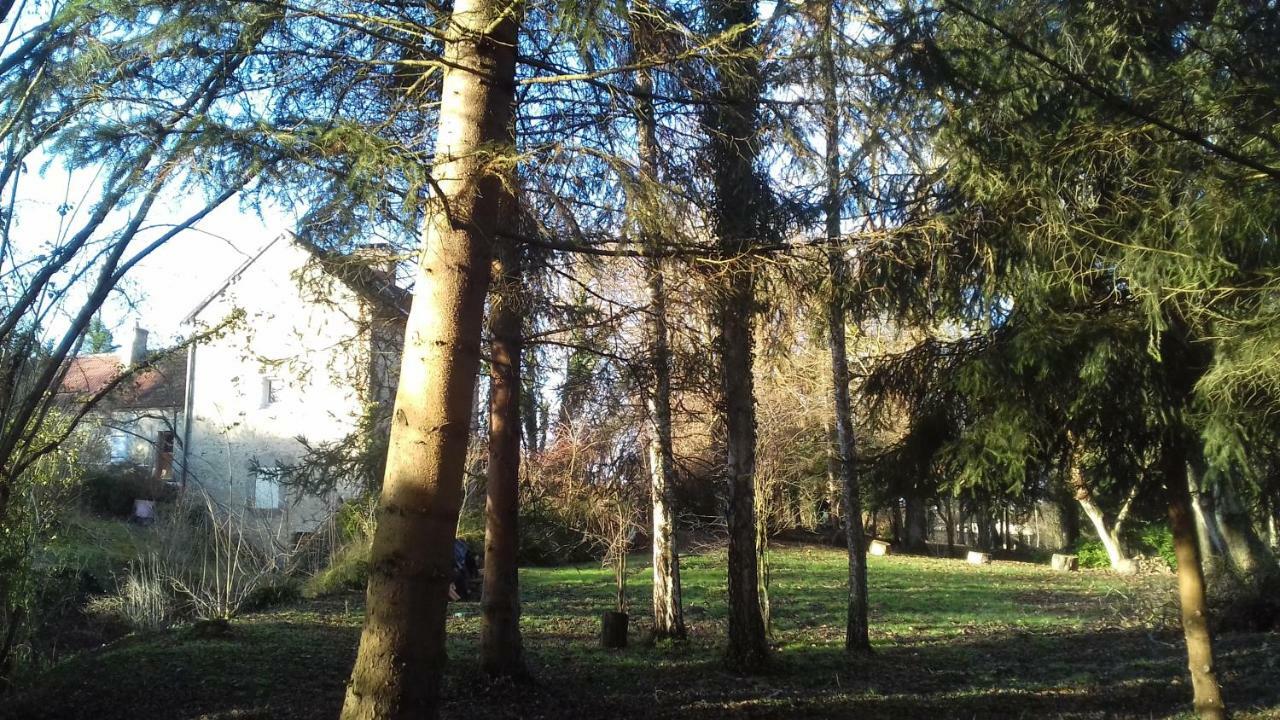 Bed and Breakfast Domaine Pastel Besson Exterior foto